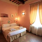 Palazzo Mari 3* سان جيمينيانو
