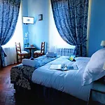 بيت ضيافة Palazzo Mari سان جيمينيانو