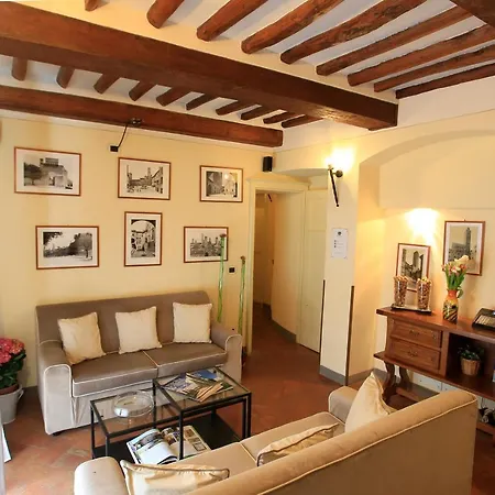 Palazzo Mari 2* San Gimignano
