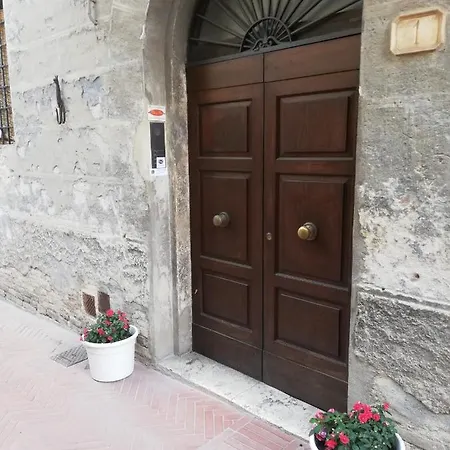 Palazzo Mari 2* San Gimignano